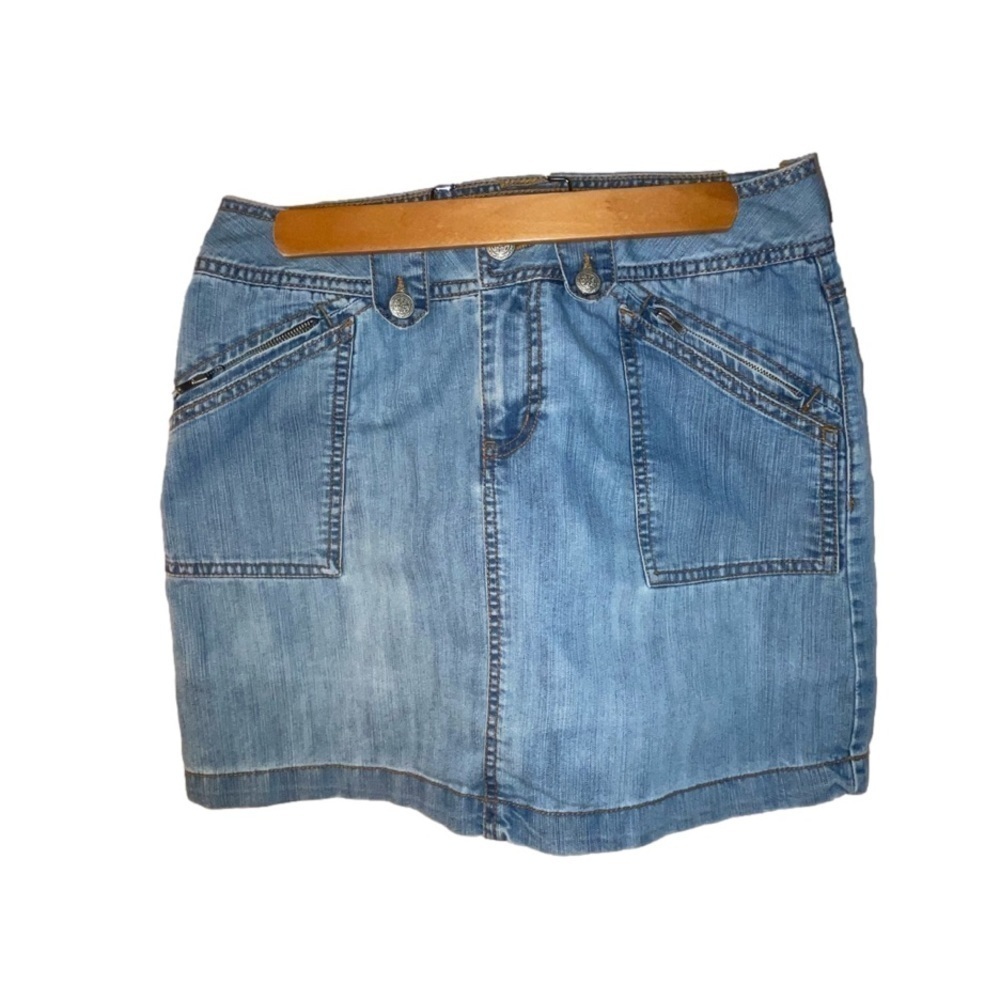 D Jeans Women's Denim Skirt Med Stone Sandblast Flattering Eye Catching Size 6